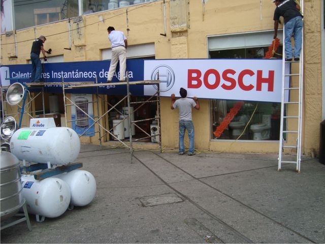 ANUNCIOS LUMINOSOS